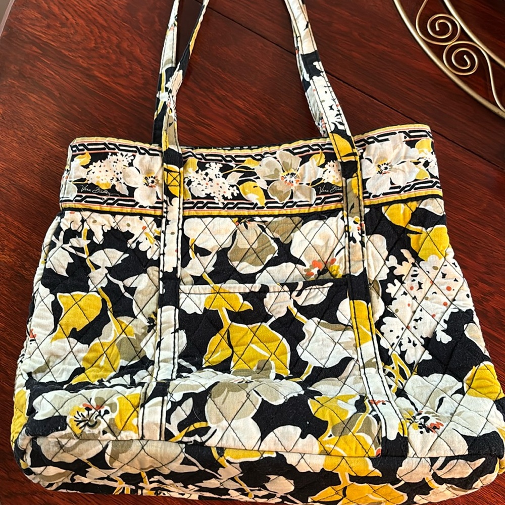 Authentic Vera Bradley bag 👜
